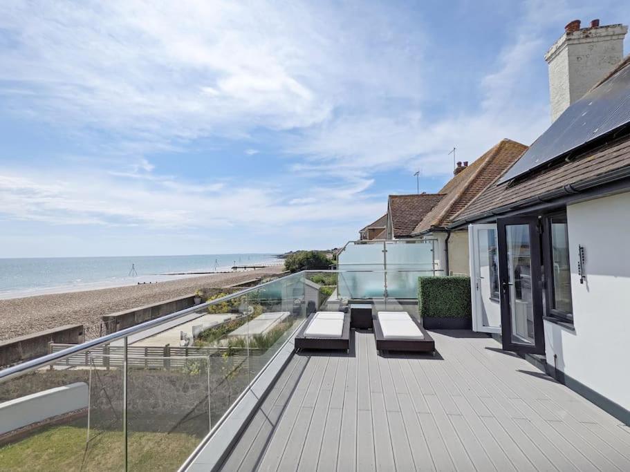 Beach View Middleton-on-Sea Экстерьер фото