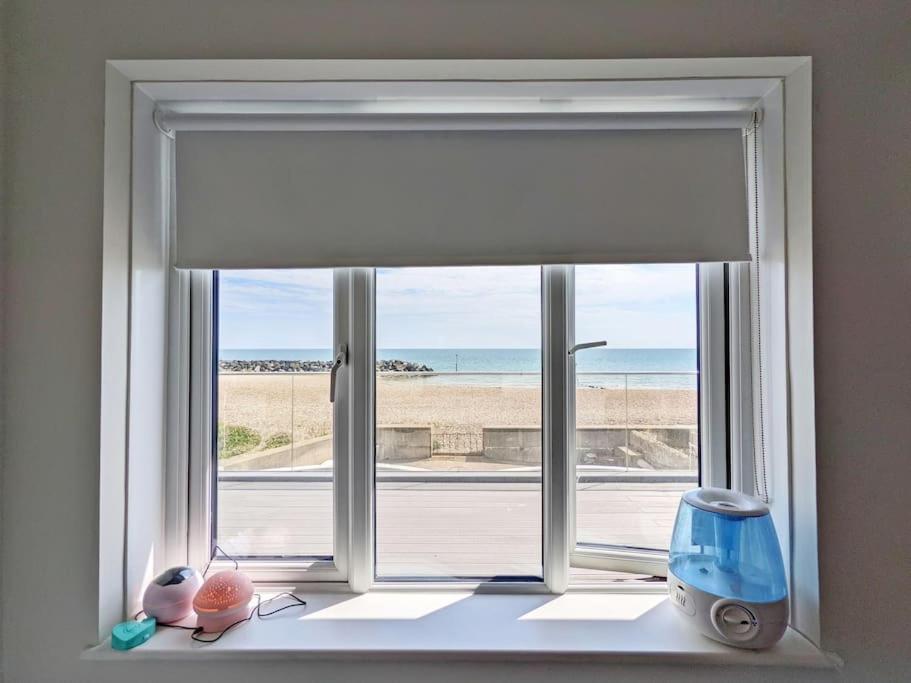 Beach View Middleton-on-Sea Экстерьер фото